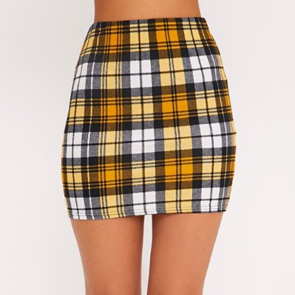 PrettyLittleThing Yellow Check Print Mini Skirt 6 - Picture 2 of 9